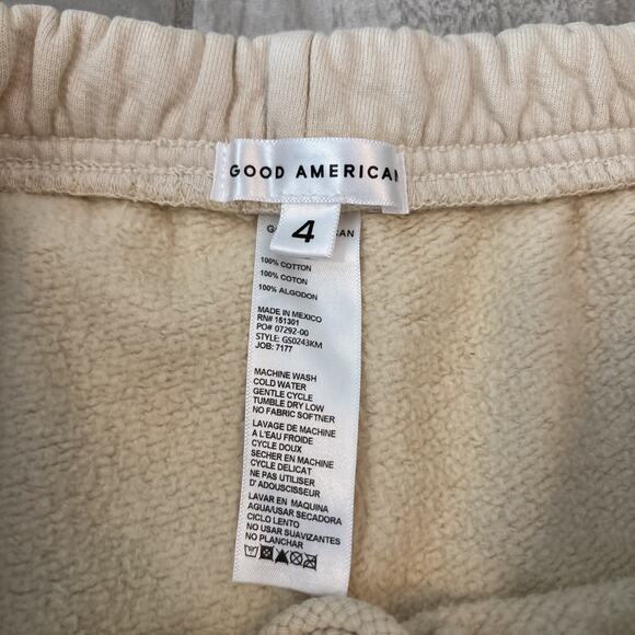 Good American Raw Hem Pull On Sweat Shorts Bone White Size 4 NWT - Picture 3 of 8